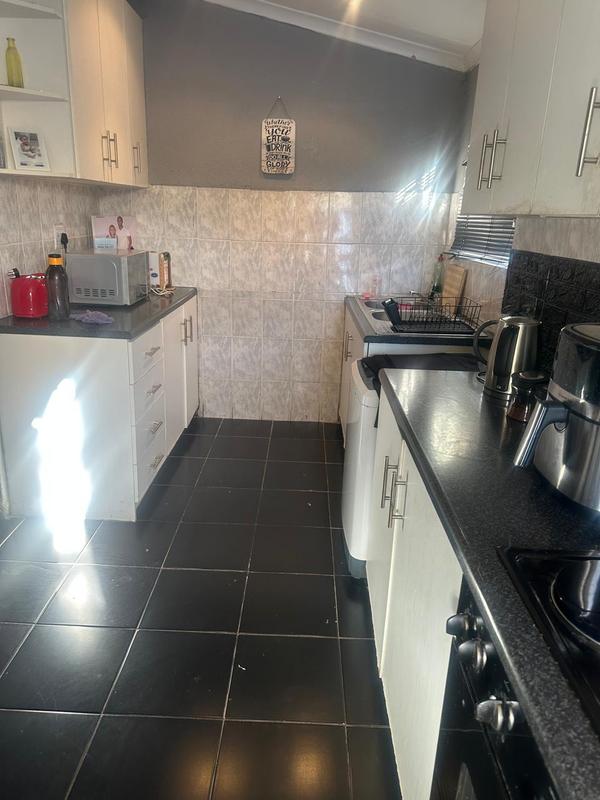 5 Bedroom Property for Sale in Manenberg Western Cape